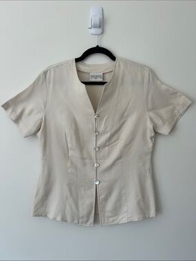 Vintage 100% Silk Northern Traditions Mother of Pearl Buttons Short Sleeve Top